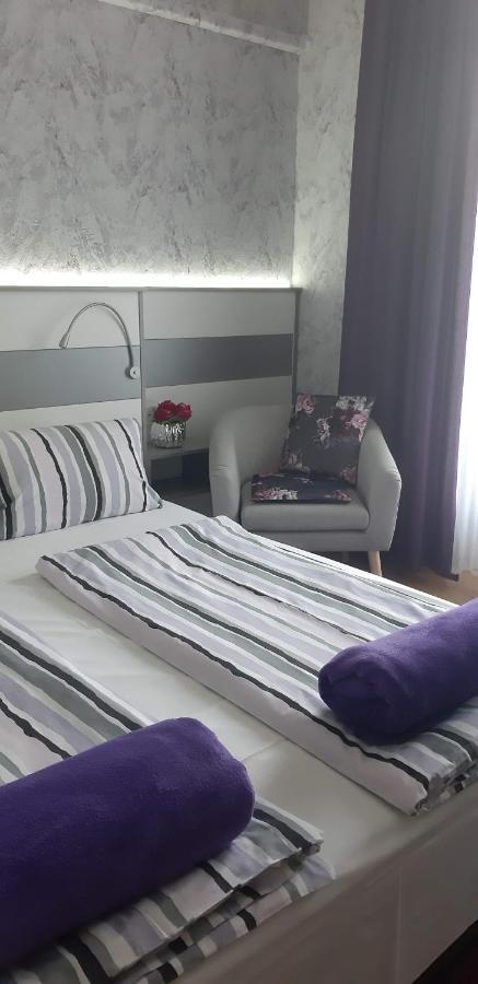 Lila Haz Lägenhet Harkány Exteriör bild